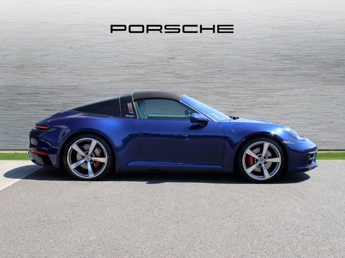 Porsche 911 2024