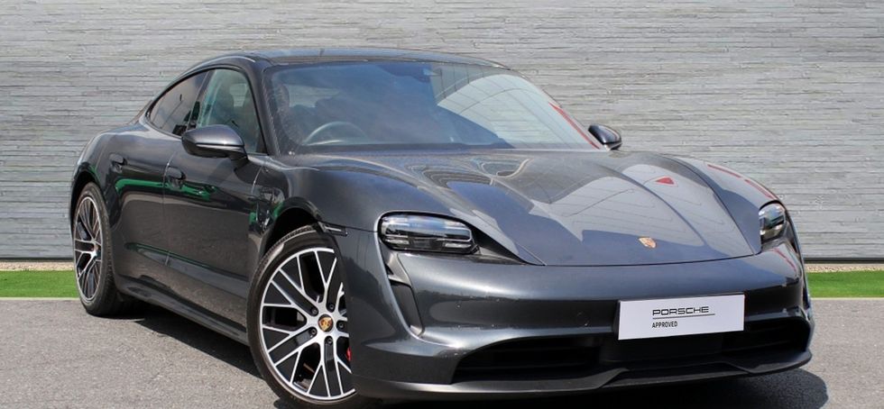Porsche Taycan 2025