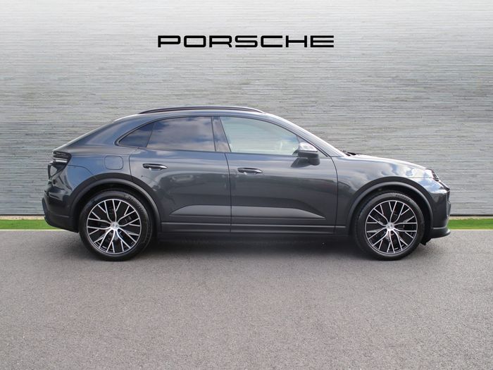 Porsche Macan 2026