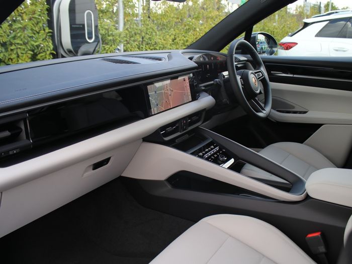 Porsche Macan 2026