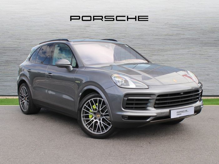 Porsche Cayenne 2021