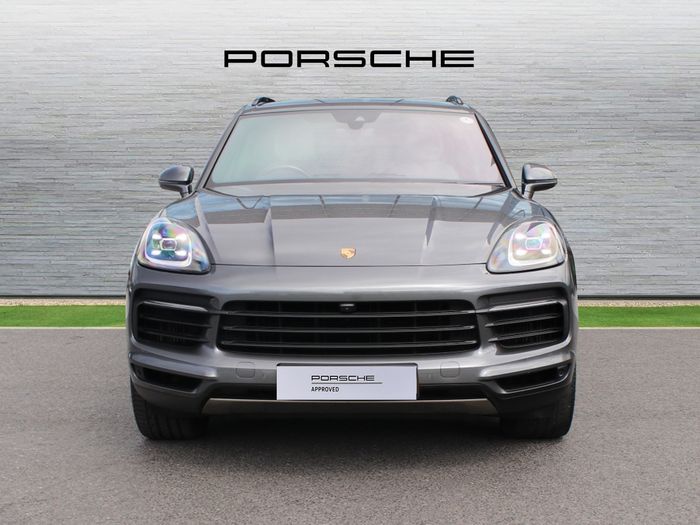 Porsche Cayenne 2021