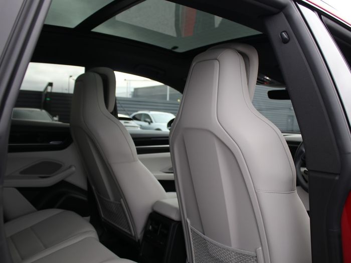 Porsche Macan 2026