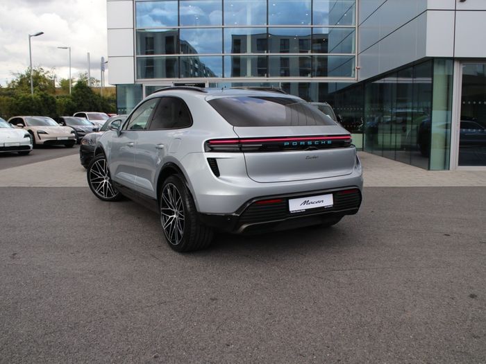 Porsche Macan 2026
