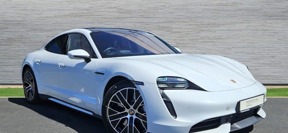 Porsche Taycan 2022