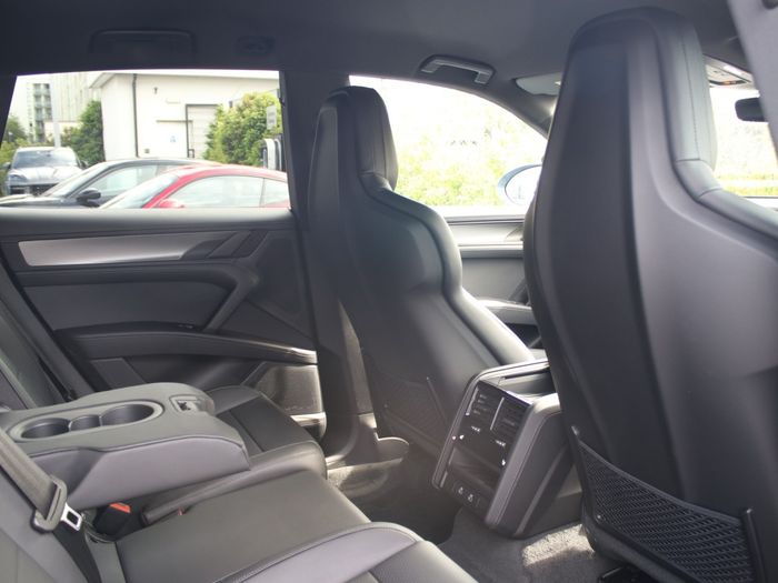 Porsche Cayenne 2026