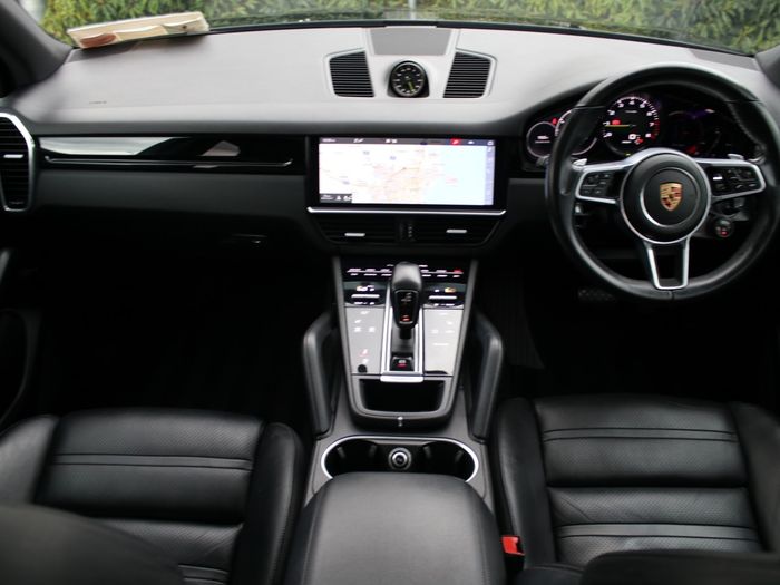 Porsche Cayenne 2020