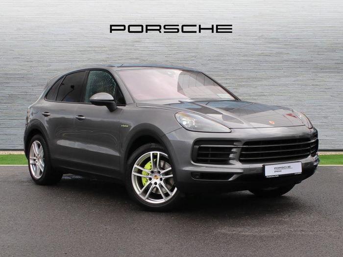 Porsche Cayenne 2022