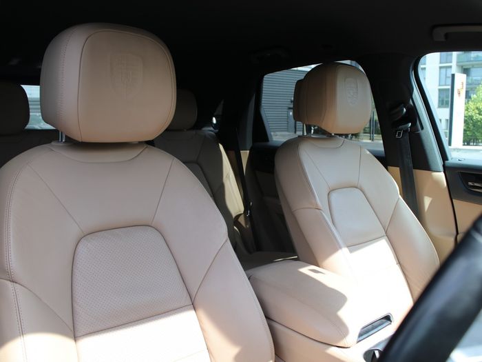 Porsche Cayenne 2022