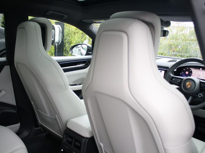 Porsche Macan 2026