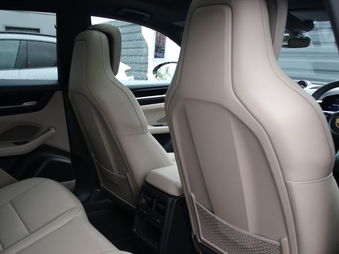 Porsche Macan 2026