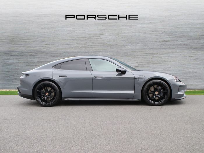 Porsche Taycan 2026