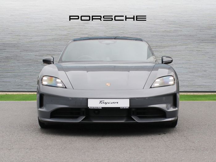 Porsche Taycan 2026