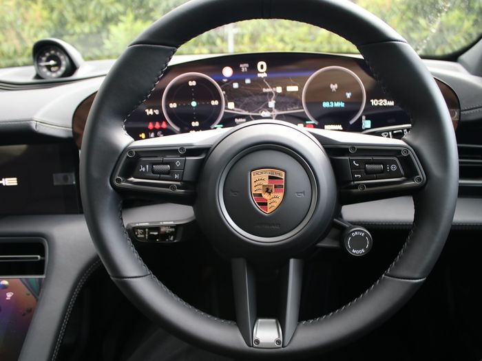Porsche Taycan 2026
