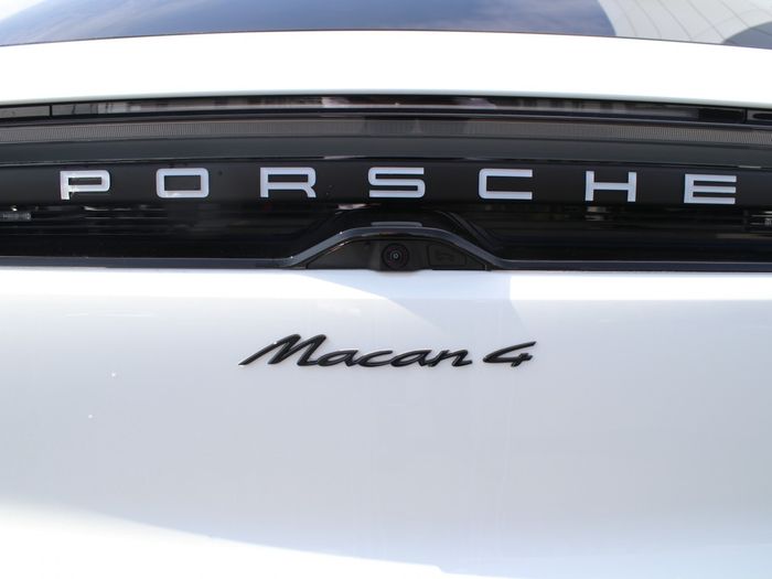 Porsche Macan 2026