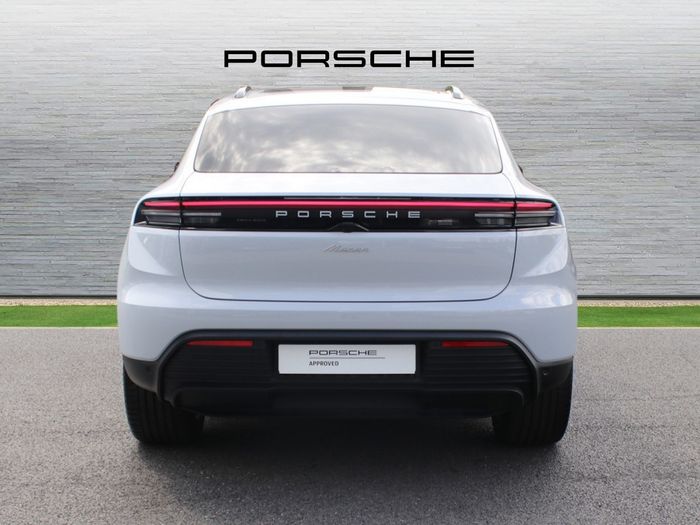 Porsche Macan 2026