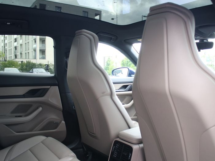Porsche Taycan 2024