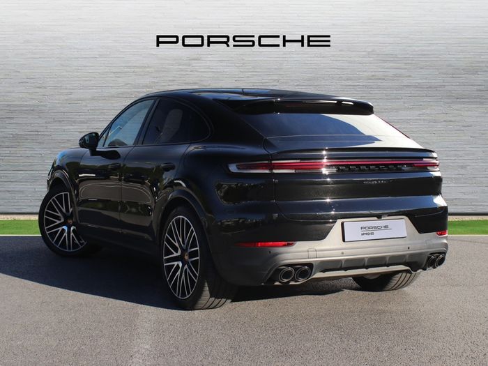 Porsche Cayenne 2025