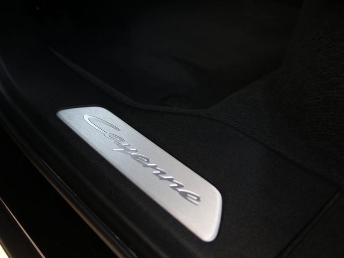 Porsche Cayenne 2025
