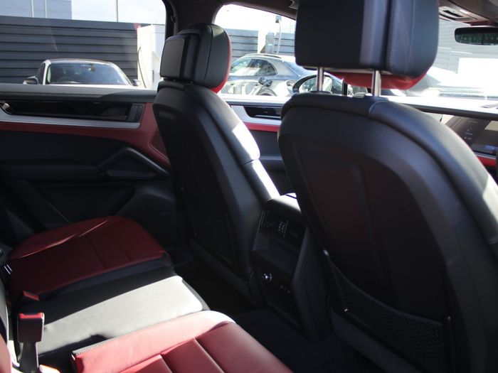 Porsche Cayenne 2026
