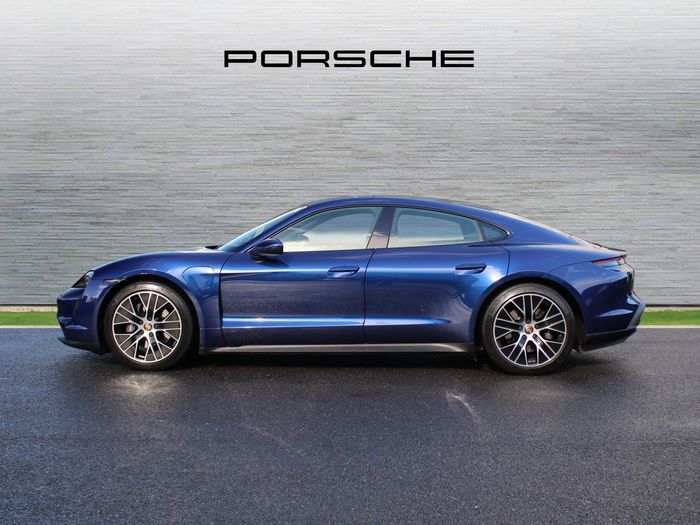 Porsche Taycan 2023