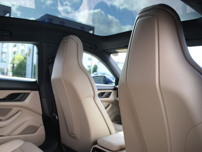 Porsche Taycan 2023