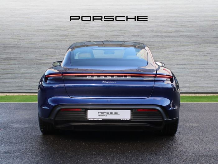 Porsche Taycan 2023