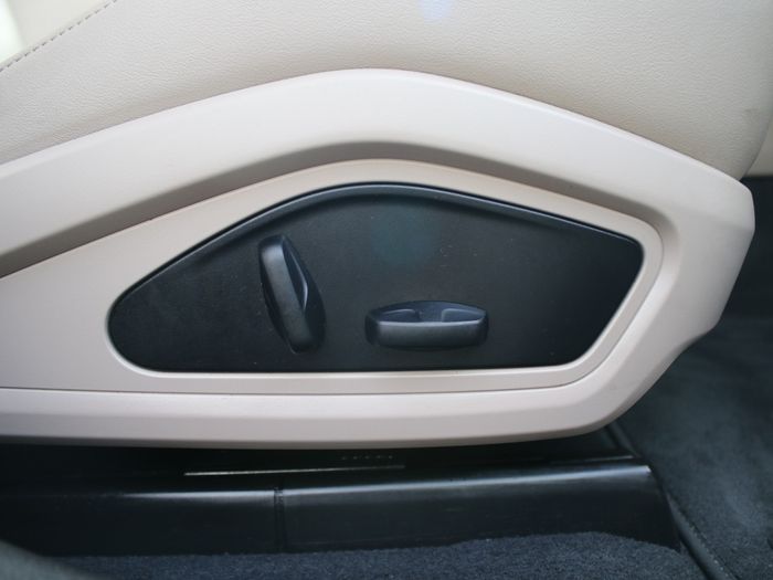Porsche Taycan 2023