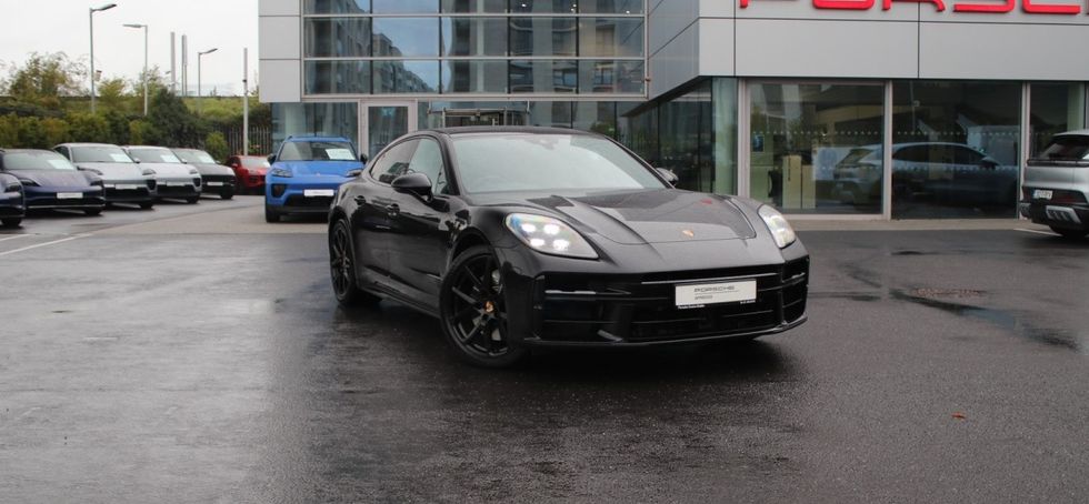 Porsche Panamera 2025