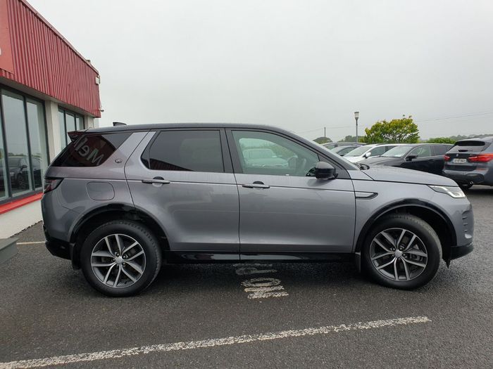 Land Rover Discovery Sport 2024