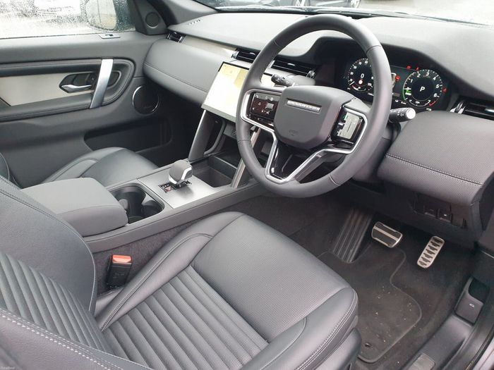 Land Rover Discovery Sport 2024