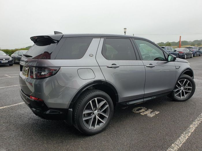 Land Rover Discovery Sport 2024