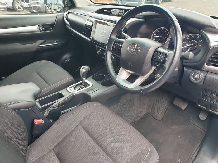 Toyota HiLux 2023
