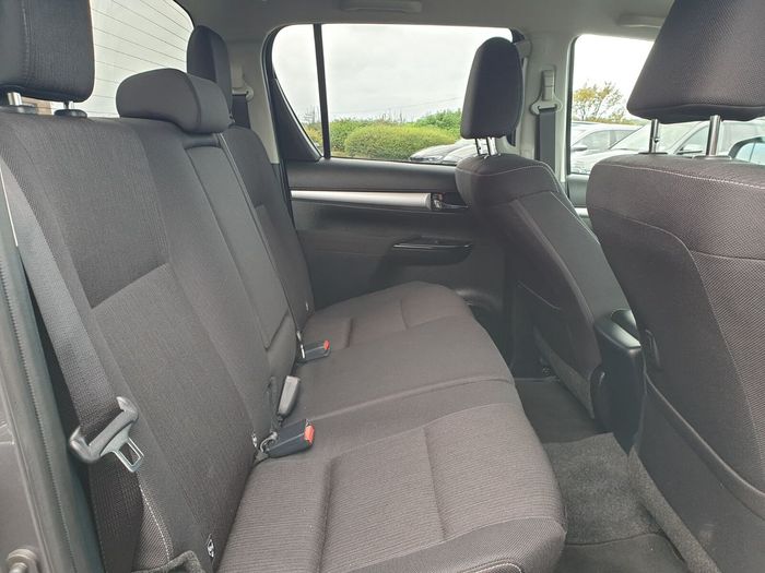 Toyota HiLux 2023