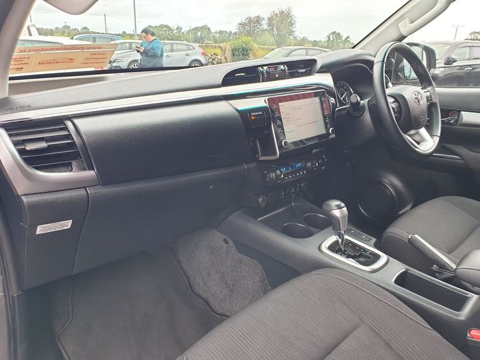 Toyota HiLux 2023