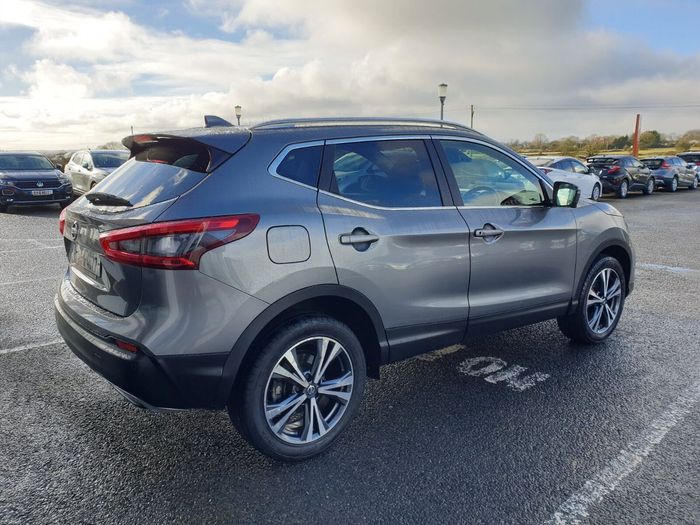 Nissan QASHQAI 2018