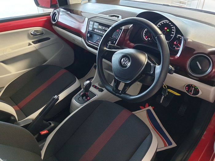 Volkswagen Up! 2017