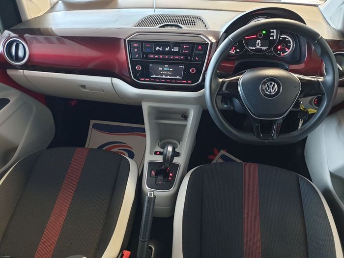 Volkswagen Up! 2017