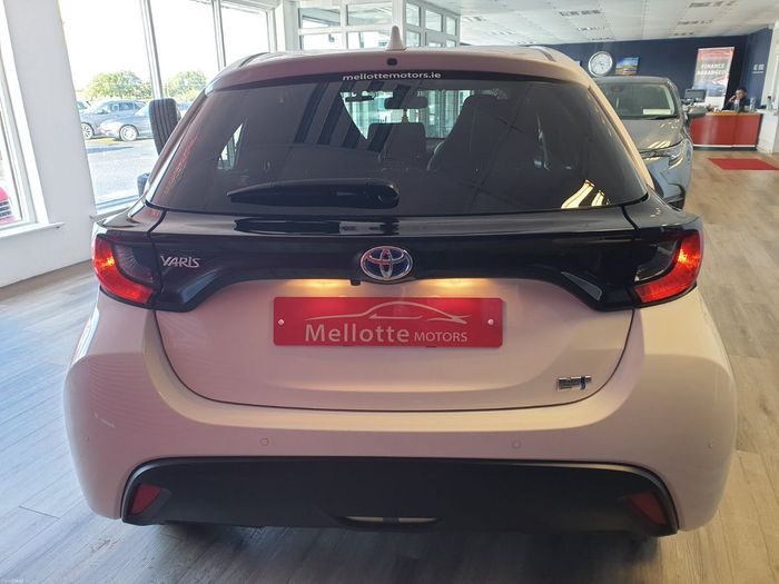 Toyota Yaris 2021