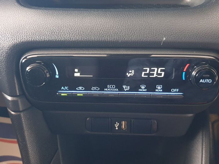 Toyota Yaris 2021