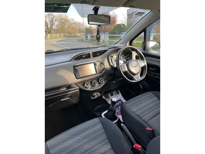 Toyota Yaris 2016