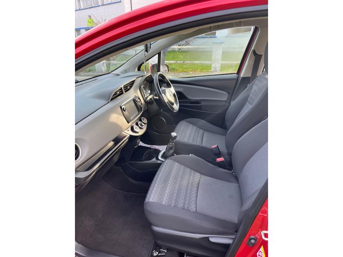 Toyota Yaris 2016