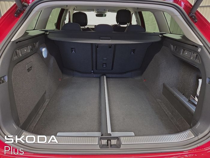 Skoda Superb 2025