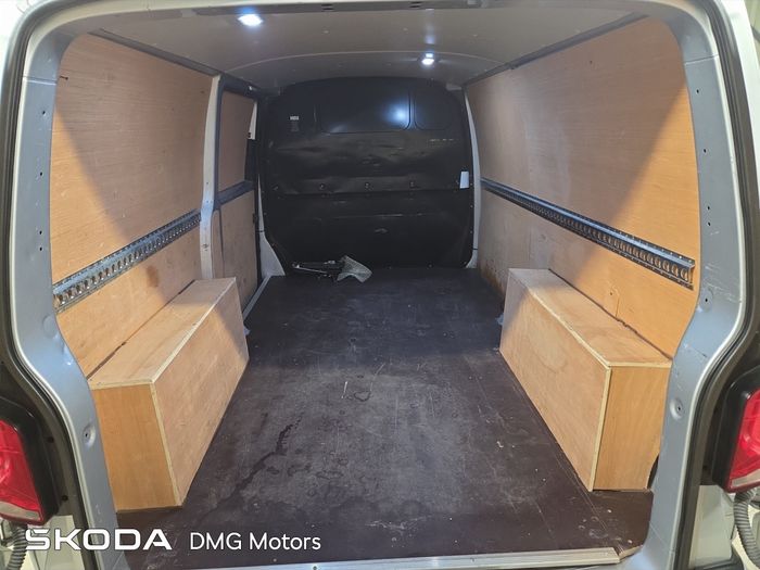 Volkswagen Transporter 2021