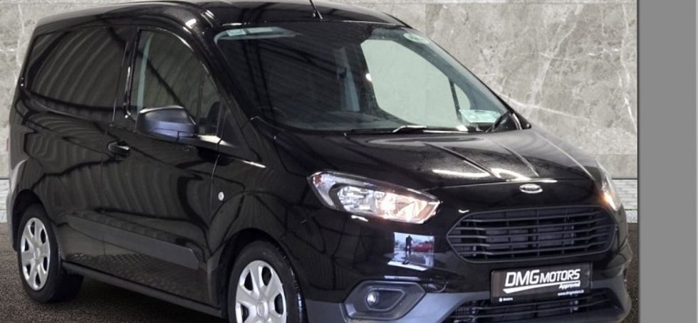 Ford TRANSIT COURIER 2023