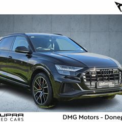 Audi Q8 2023