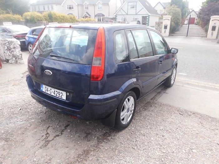 Ford Fusion 2004