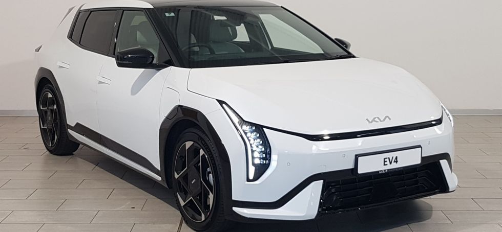 Kia EV4 2026