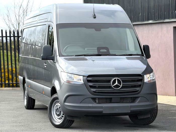 Mercedes-Benz Sprinter 2025