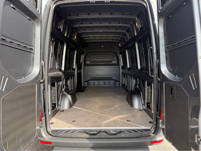 Mercedes-Benz Sprinter 2025